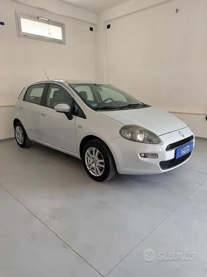 Usata Fiat Punto Evo Dynamic 69 CV (50 kW) 2012 Grigio Utilitaria