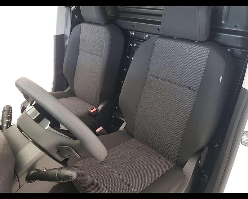 Nuova Peugeot Partner S 131 CV (96 kW) 2025 Kaolin white pastello Monovolume