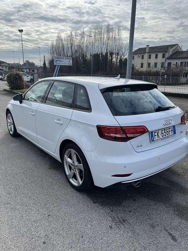 Usata Audi A3 Design 116 CV (85 kW) 2018 Berlina
