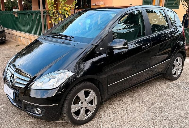 Usata Mercedes A200 Premium 108 CV (79 kW) 2012 Nero Berlina
