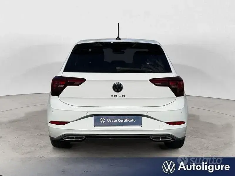 Usata VW Polo R-line 95 CV (69 kW) 2023 Bianco Utilitaria