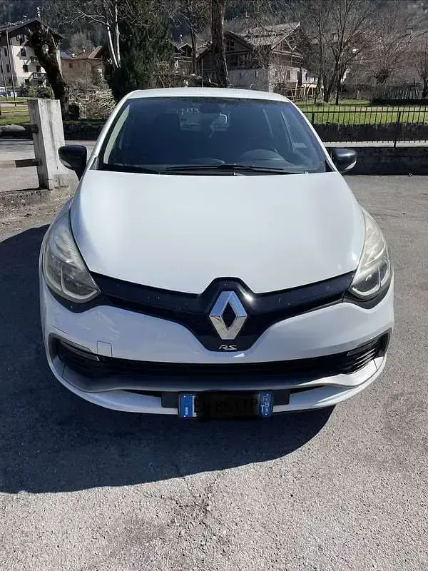 Usata Renault Clio IV R.S. 200 CV (147 kW) 2014 Berlina