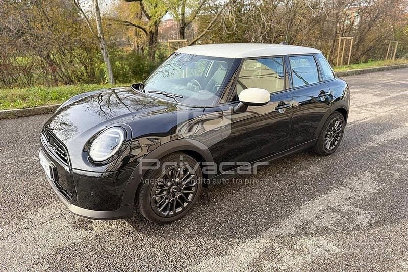 Nero Usata 2025 Mini Cooper Classic Due volumi | 27.990 € (Buon prezzo) - Immagine 1/4