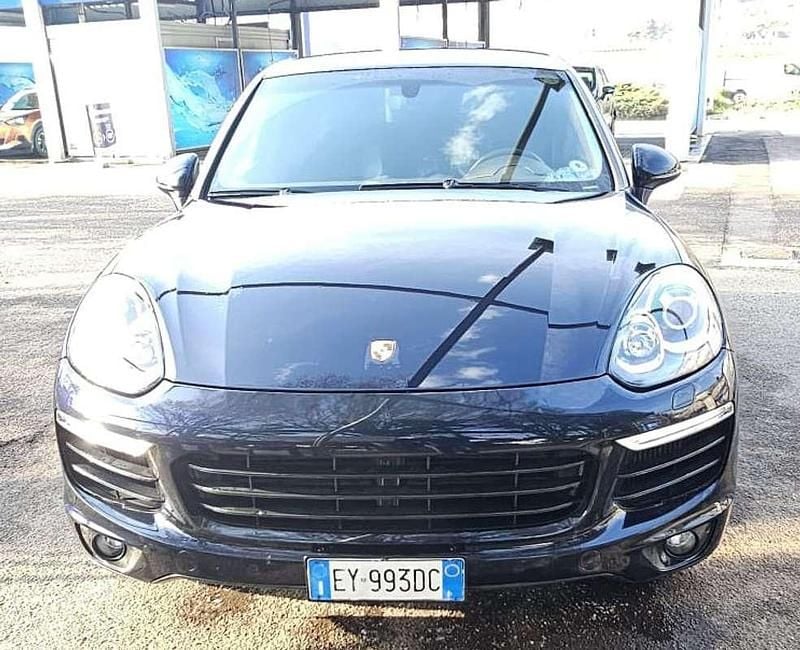 Usata Porsche Cayenne 250 CV (183 kW) 2015 Blu/azzurro SUV