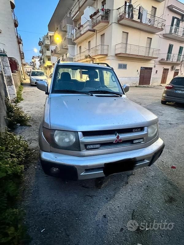 Grigio Usata 1999 Mitsubishi Pajero SUV | 5200 € (Super prezzo) - Immagine 1/4