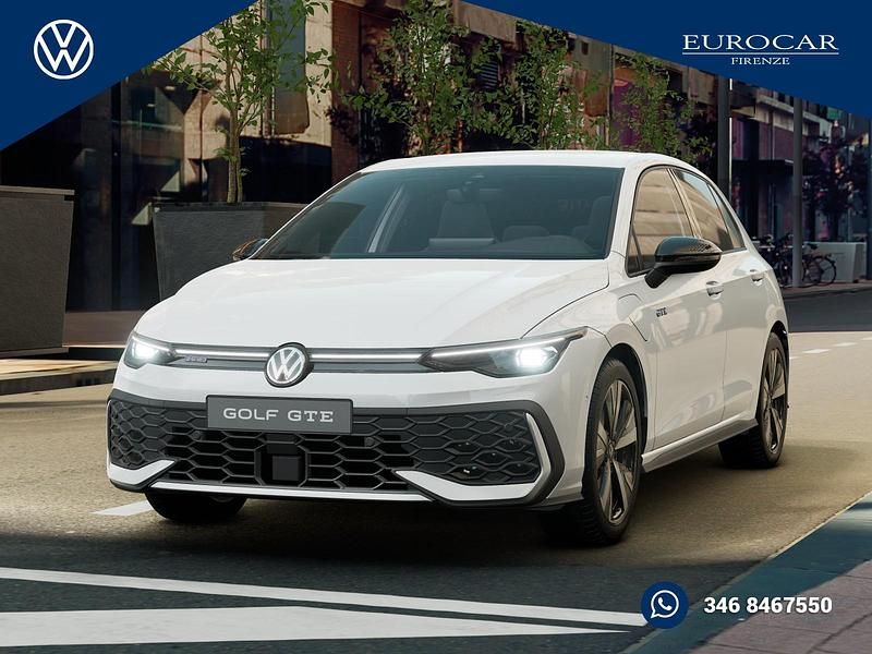 Pure white Nuova 2026 VW Golf GTE Tre volumi | 42.750 € (Buon prezzo) - Immagine 1/4