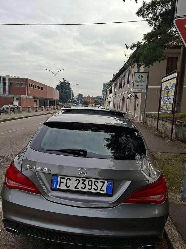 Usata Mercedes CLA220 Shooting Brake Premium 177 CV (130 kW) 2016 Station wagon