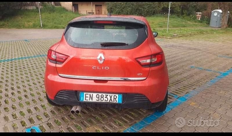 Usata Renault Clio IV 90 CV (66 kW) 2012 Rosso Berlina