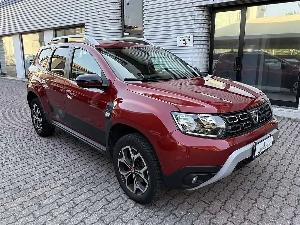 Usata Dacia Duster 116 CV (85 kW) 2019 Rosso / metallizzato SUV