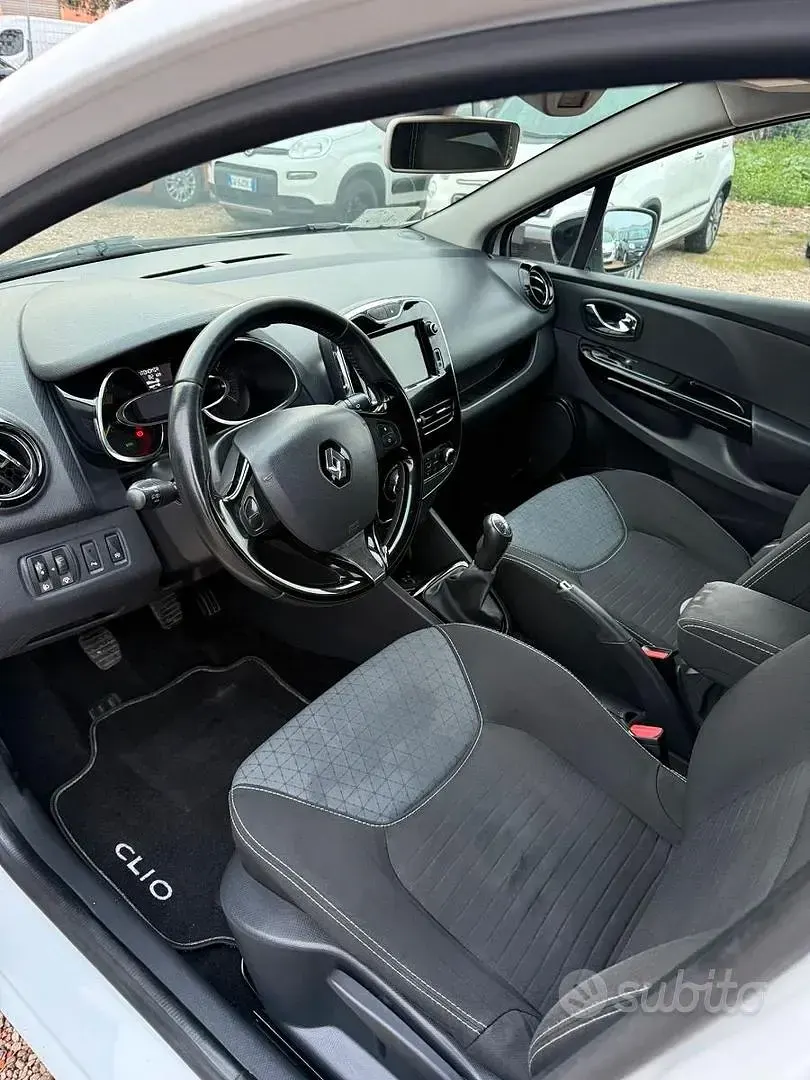 Usata Renault Clio 90 CV (66 kW) 2014 Bianco Station wagon