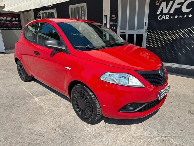 Rosso Usata 2019 Lancia Ypsilon Due volumi | 9500 € (Buon prezzo) - Immagine 1/4
