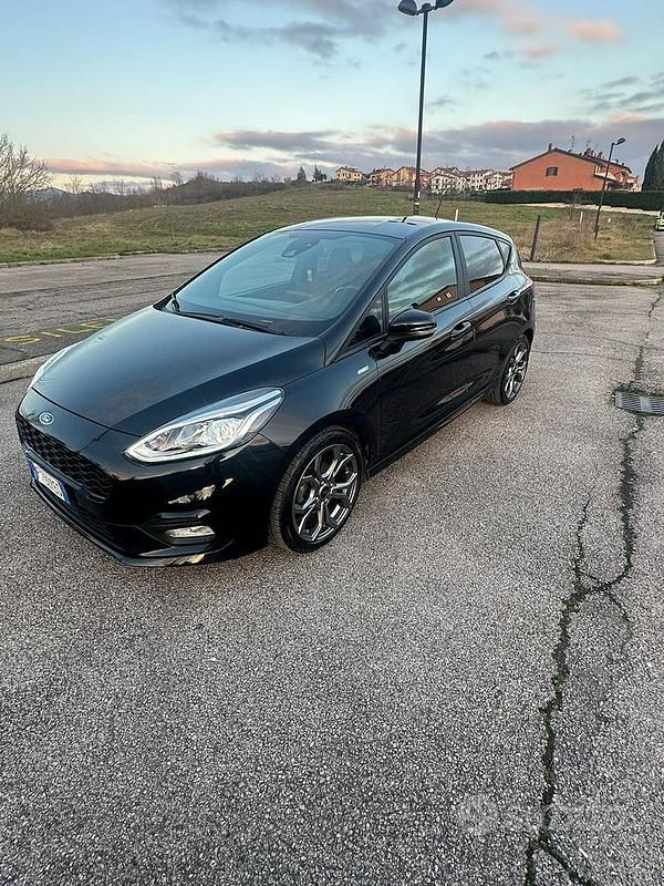 Usata Ford Fiesta ST-Line 86 CV (63 kW) 2019 Nero Utilitaria