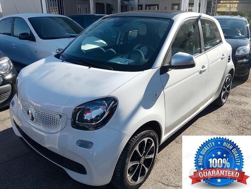 Bianco Usata 2017 Smart ForFour Passion Utilitaria | 10.890 € (Buon prezzo) - Immagine 1/4