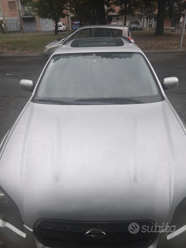 Usata Subaru Outback 165 CV (121 kW) 2006 Grigio Station wagon