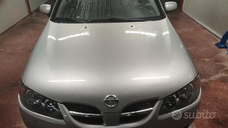 Grigio Usata 2005 Nissan Almera Tre volumi | 1800 € - Immagine 1/4