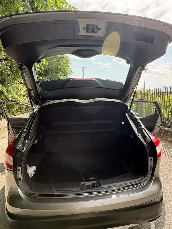 Usata Nissan Qashqai N-TEC 110 CV (80 kW) 2016 SUV