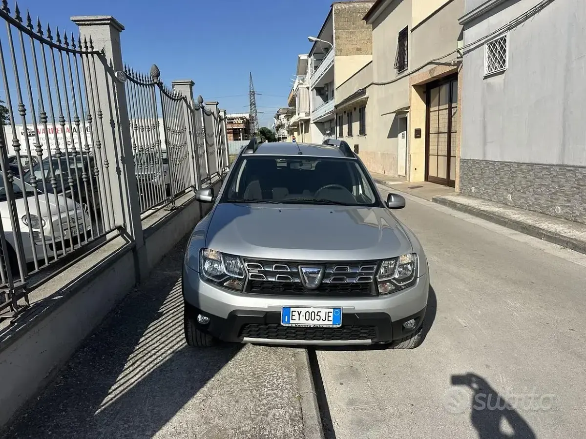 Usata Dacia Duster 105 CV (77 kW) 2016 Grigio SUV