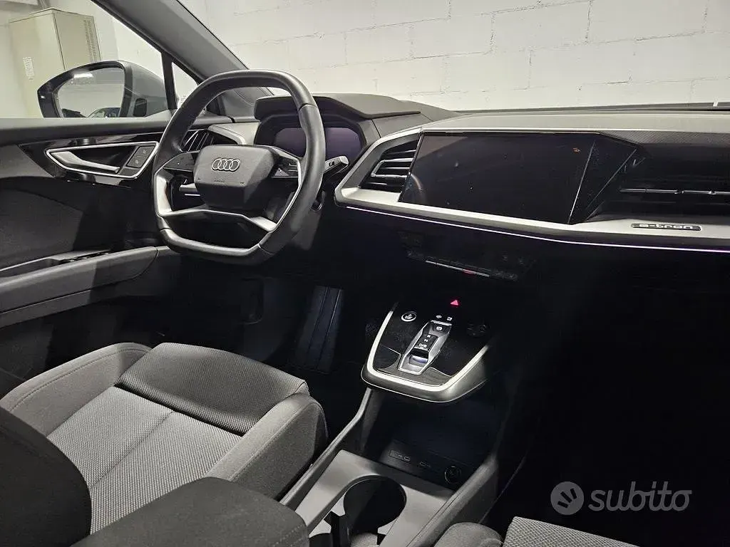 Usata Audi Q4 Sportback e-tron Design 77 kW (105 CV) 2024 Grigio SUV