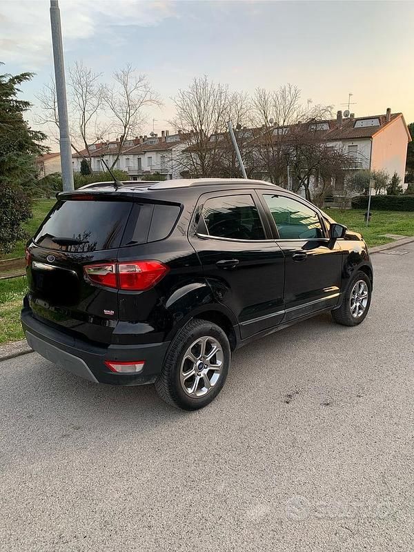 Usata Ford Ecosport Titanium 110 CV (80 kW) 2018 Nero SUV
