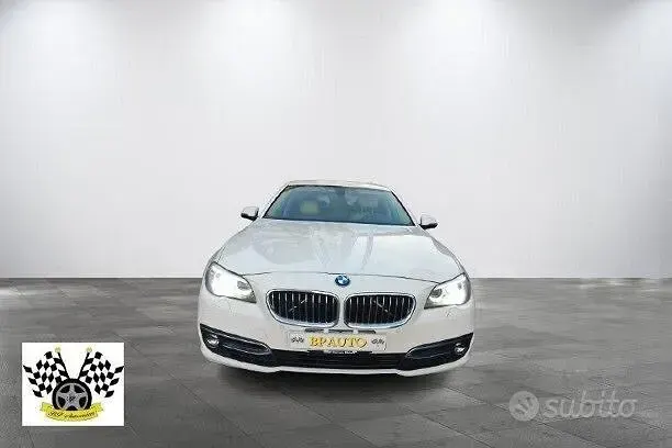 Usata BMW 520 Luxury Line 190 CV (139 kW) 2015 Bianco Station wagon