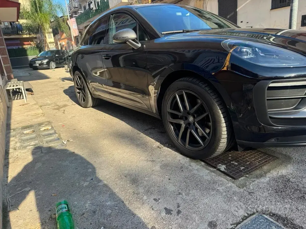 Usata Porsche Macan 265 CV (194 kW) 2022 Nero SUV