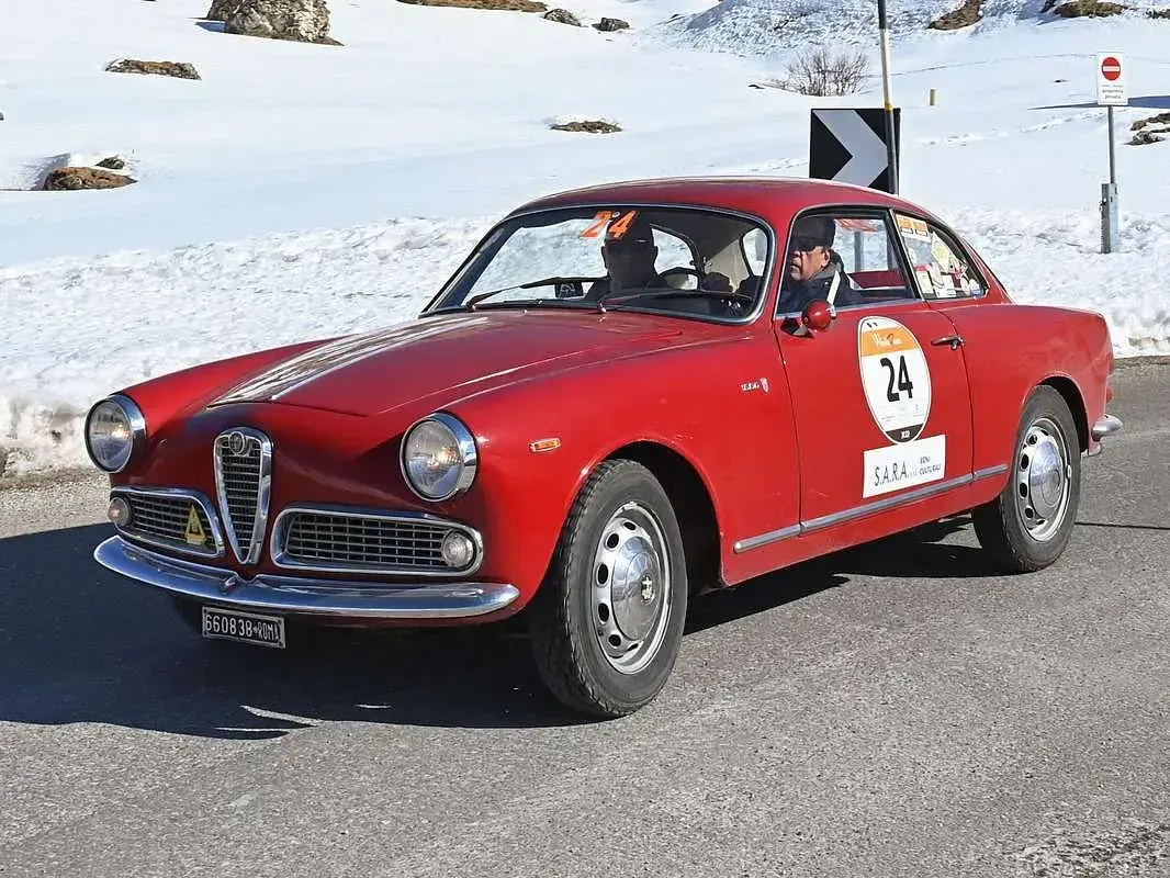 Usata Alfa Romeo Giulia Sprint Sprint 90 CV (66 kW) 1963 Rosso Coupé