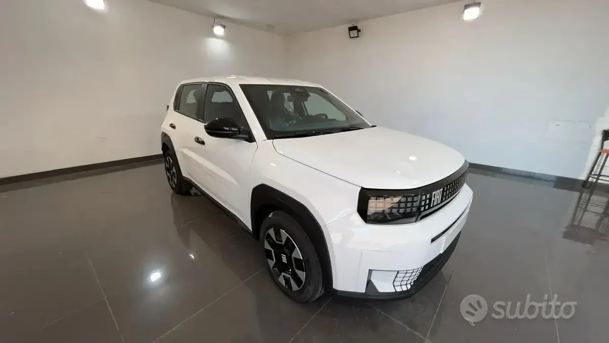 Nuova Fiat Grande Panda Icon 101 CV (74 kW) 2026 Bianco Utilitaria
