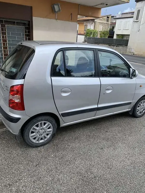 Usata Hyundai Atos Prime 63 CV (46 kW) 2005 Grigio Utilitaria