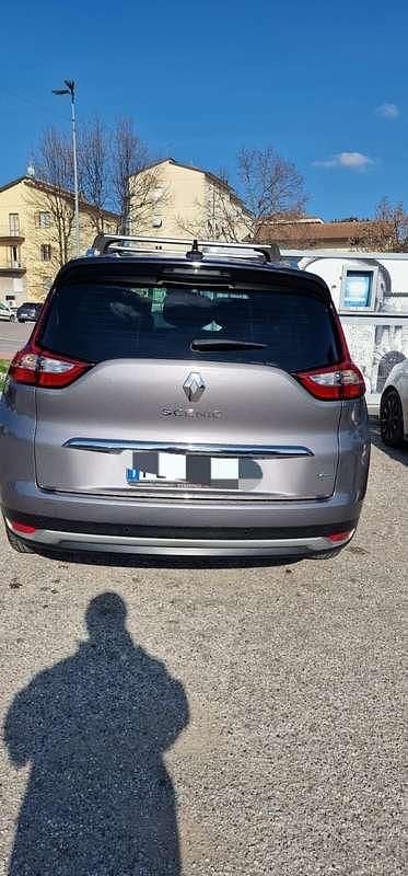 Usata Renault Grand Scénic IV Bose Edition 131 CV (96 kW) 2017 Grigio Monovolume