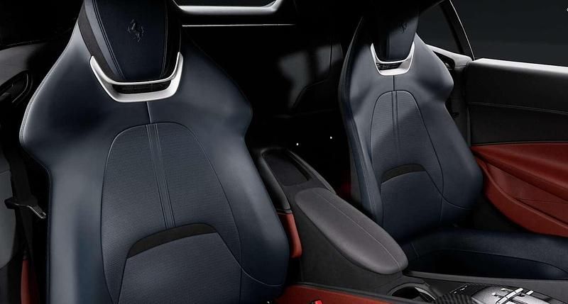 Nuova Ferrari Roma 620 CV (456 kW) 2025 Nero Coupé