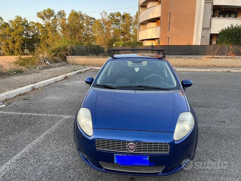 Usata Fiat Grande Punto 77 CV (56 kW) 2008 Blu Utilitaria