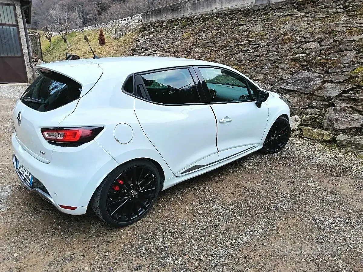 Usata Renault Clio R.S. 200 CV (147 kW) 2017 Bianco Utilitaria