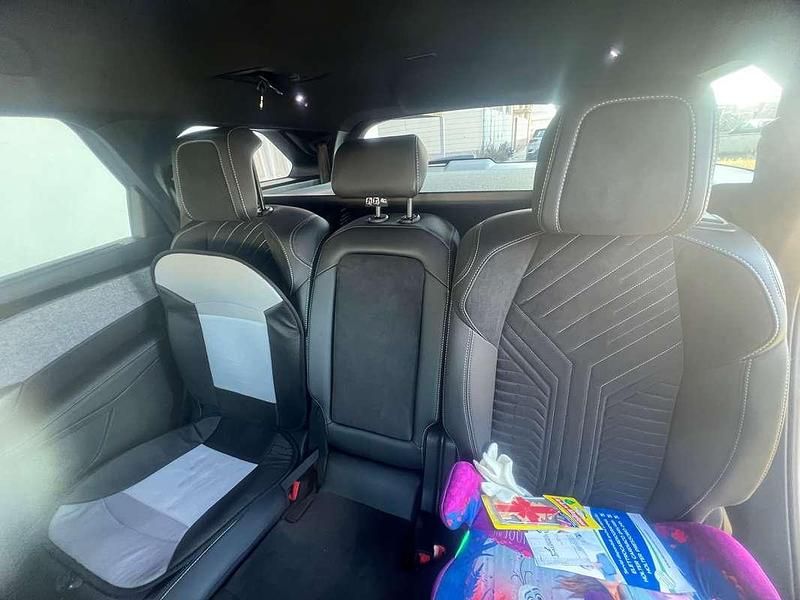 Usata Peugeot 5008 136 CV (100 kW) 2025 Argento SUV