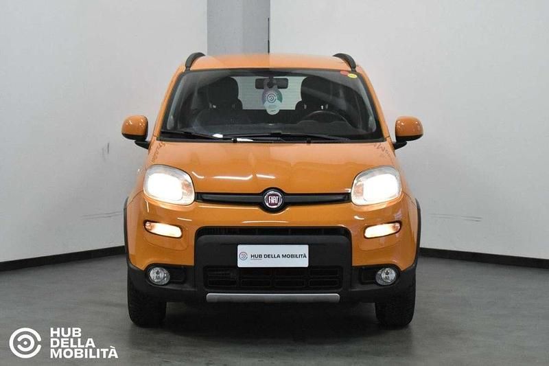 Usata Fiat Panda 4x4 S 84 CV (61 kW) 2017 Arancione Utilitaria