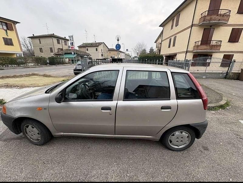 Usata Fiat Punto S 54 CV (39 kW) 1997 Berlina