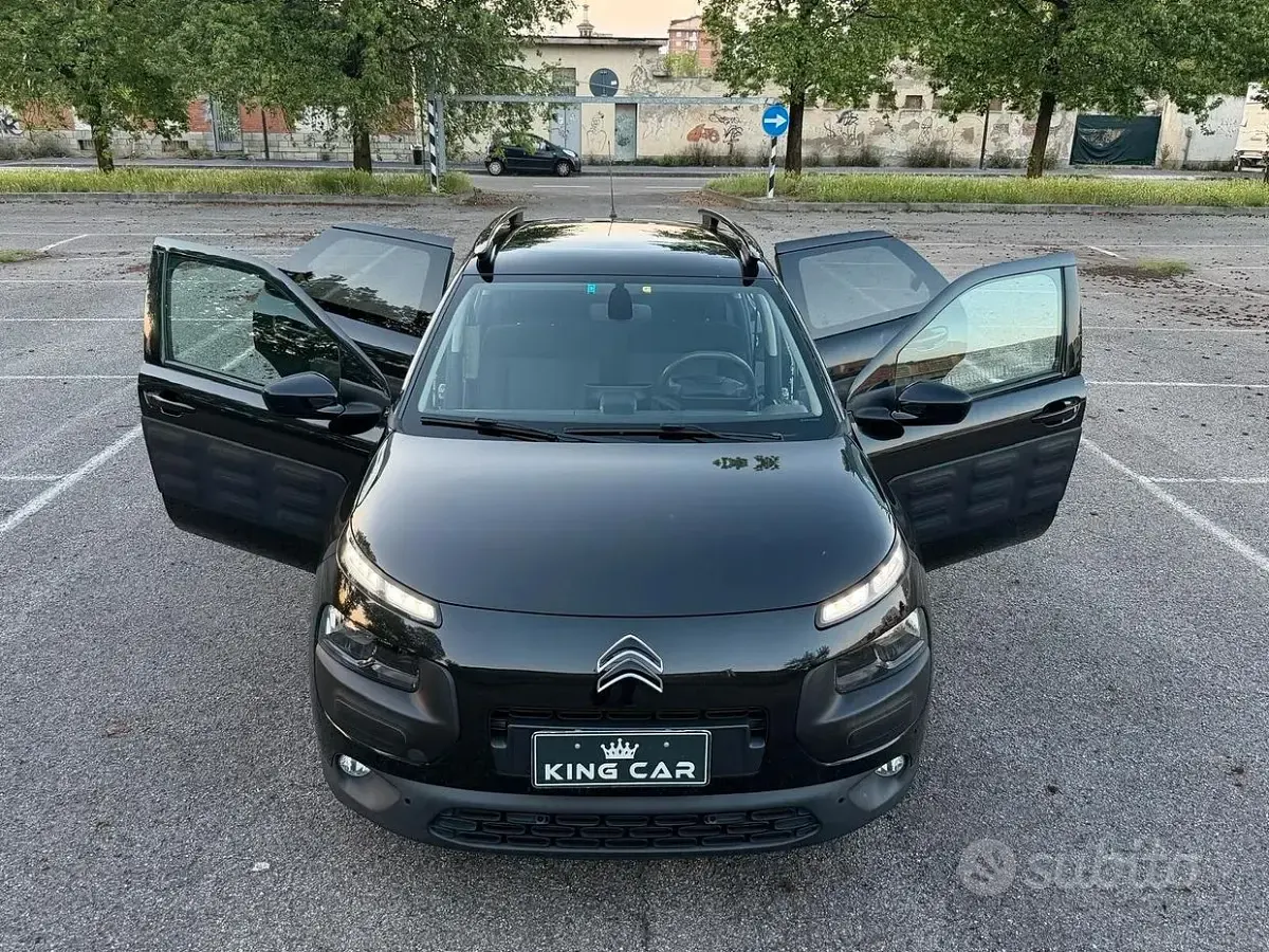 Usata Citroën C4 PureTech 82 CV (60 kW) 2017 Nero Berlina