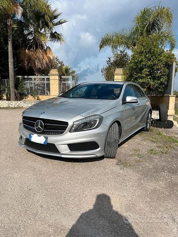 Usata Mercedes A200 Edition 140 CV (102 kW) 2014 Grigio Berlina