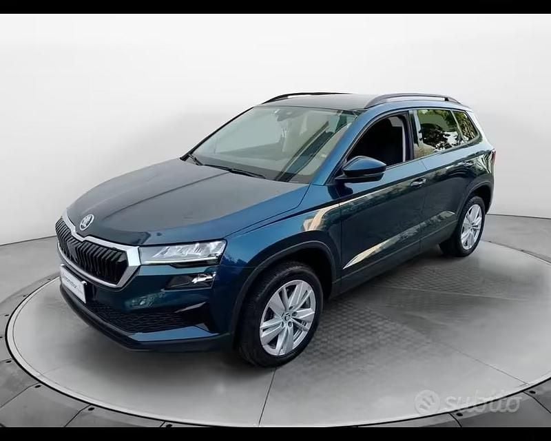 Usata Skoda Karoq Executive 116 CV (85 kW) 2022 Blu metallizzato SUV