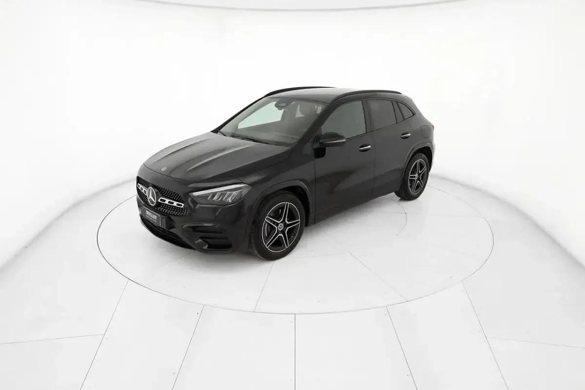 Usata Mercedes GLA180 Advanced Plus 136 CV (100 kW) 2025 Nero SUV