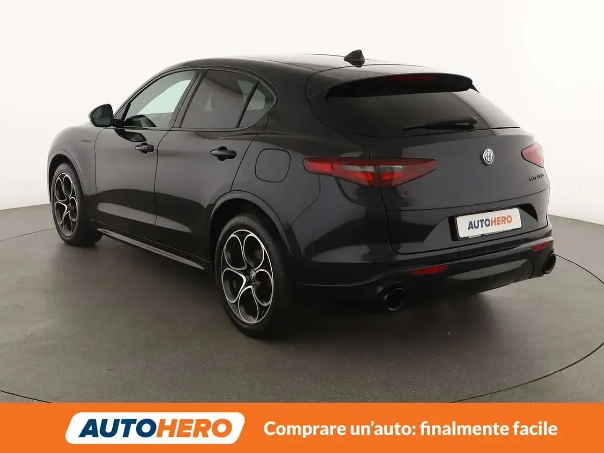 Usata Alfa Romeo Stelvio Veloce 209 CV (153 kW) 2021 Nero SUV