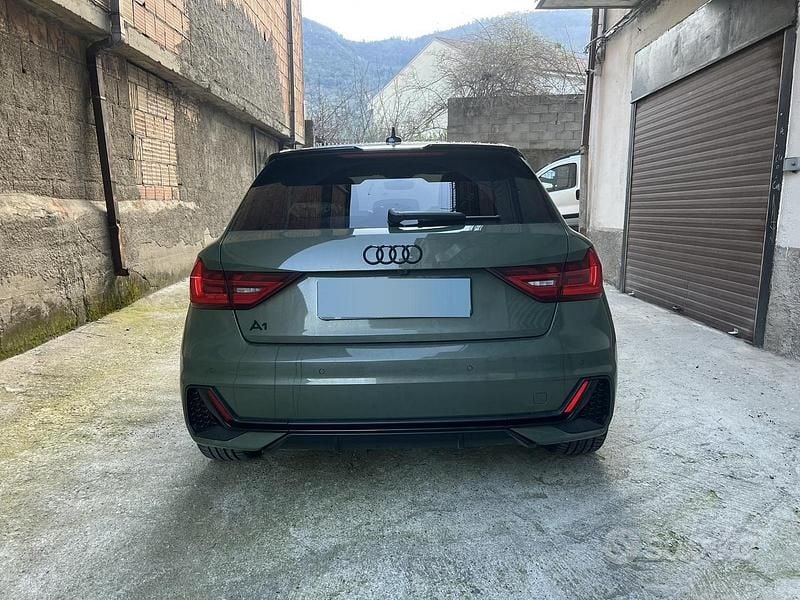 Nuova Audi A1 Black Edition 150 CV (110 kW) 2025 Verde SUV