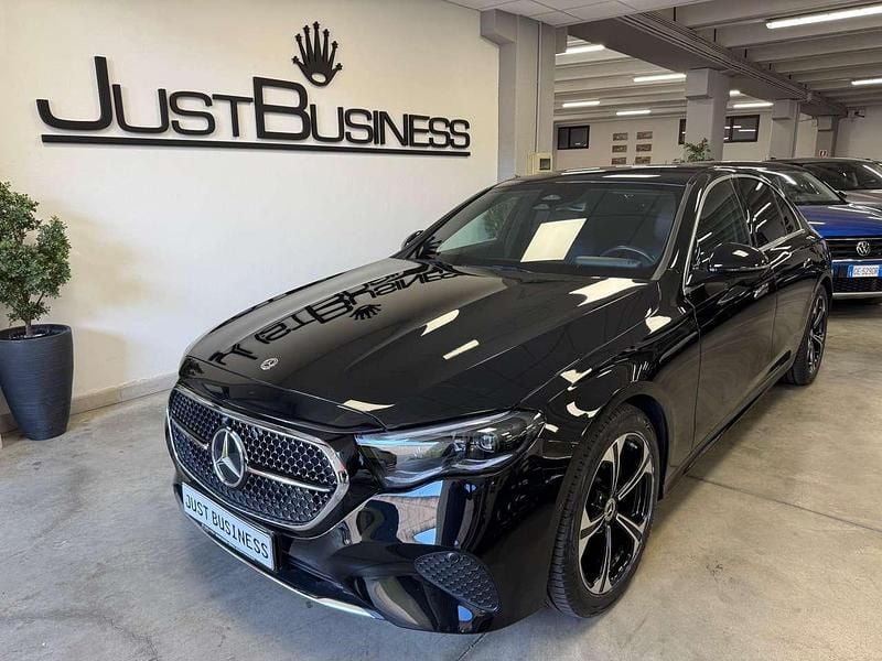 Usata Mercedes E220 Premium Plus 194 CV (142 kW) 2024 Other Berlina