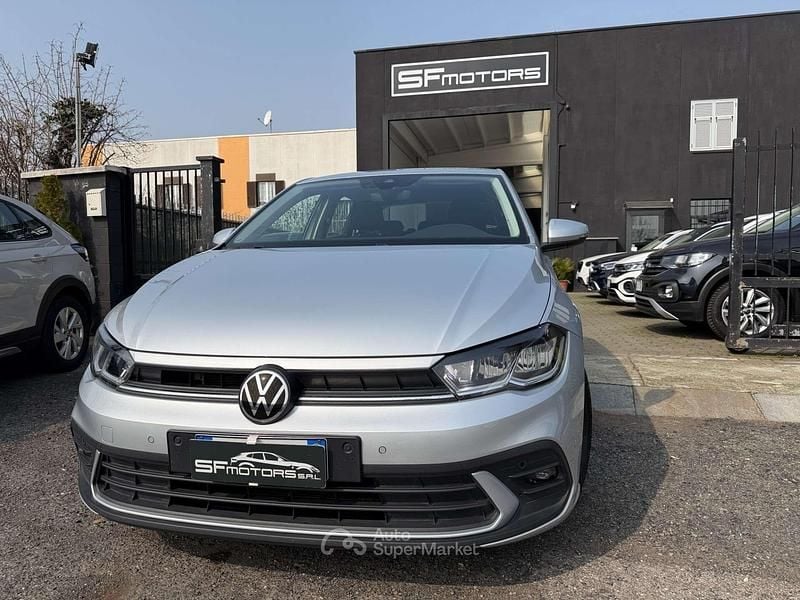 Usata VW Polo Style 95 CV (69 kW) 2022 Argento Utilitaria