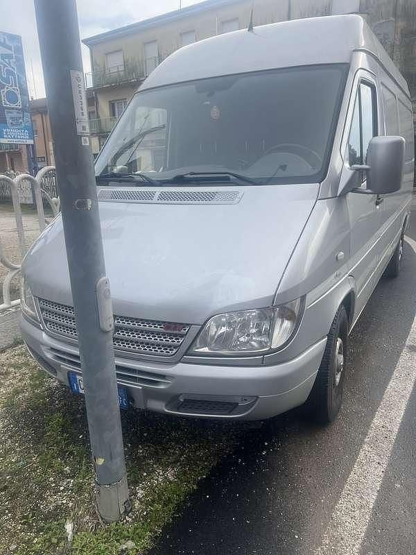 Usata Mercedes Sprinter 156 CV (114 kW) 2005 Grigio Furgone