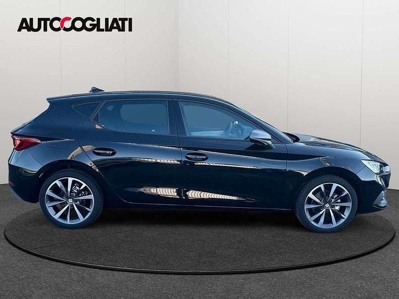 Nuova Seat Leon FR 150 CV (110 kW) 2025 Nero Utilitaria