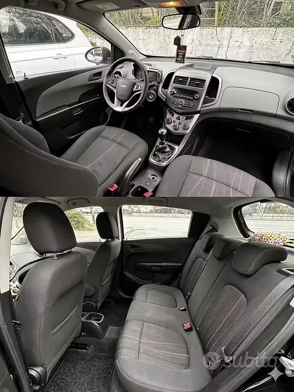 Usata Chevrolet Aveo 86 CV (63 kW) 2012 Nero Berlina