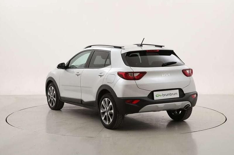 Usata Kia Stonic Style 120 CV (88 kW) 2023 Argento SUV