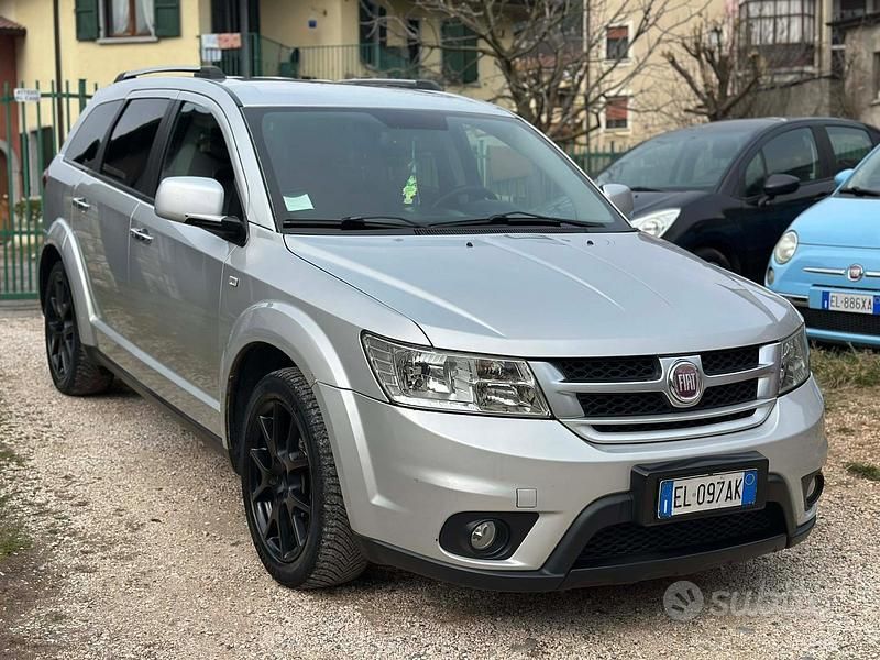 Usata Fiat Freemont Lounge 140 CV (102 kW) 2012 Bianco SUV