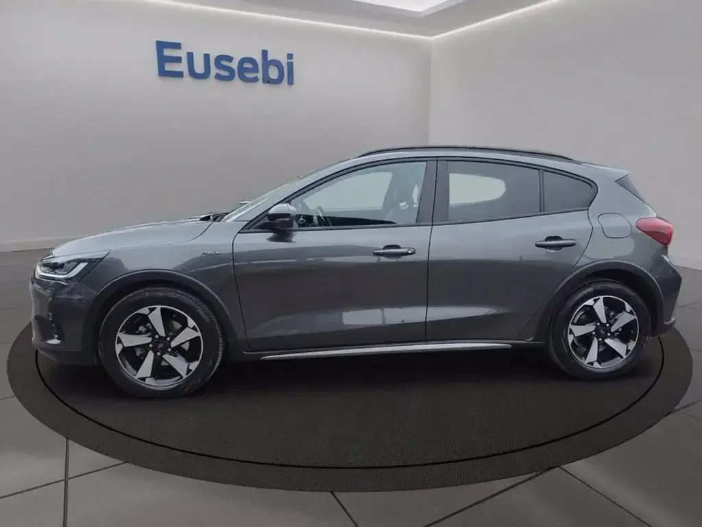 Usata Ford Focus Active 125 CV (91 kW) 2023 Magnetic grey Berlina