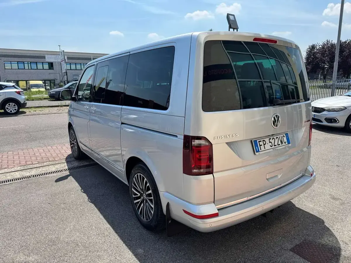 Usata VW Multivan Highline 204 CV (150 kW) 2018 Grigio Monovolume